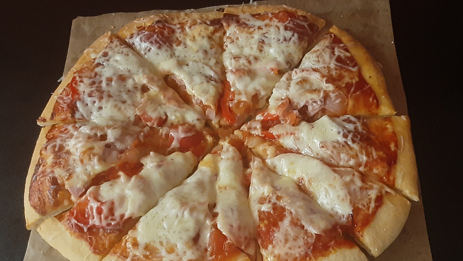 Jednoduchá pizza se zeleninou, Jednoduchá Pizza