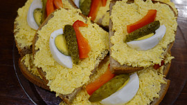 Mrkvová pomazánka se špetkou kari