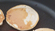 Skořicové pancakes