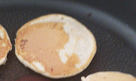 Skořicové pancakes