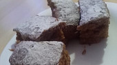 Vláčný perník potřený mlékem