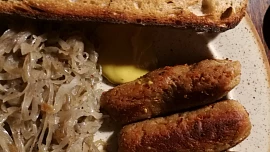 Bratwursty rostlinné