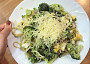 Špagety s brokolicí a vejcem