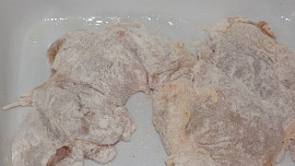 Zapečené kuřecí maso se žampiony