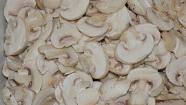 Zapečené kuřecí maso se žampiony