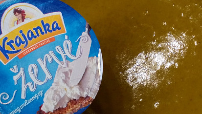 Zeleninová polévka s ředkvičkovými listy a žervé, ...vše rozmixujeme s čerstvým žervé...