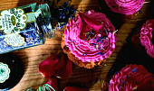 Jarní barevný low carb cupcake (Hotové cupcakes )