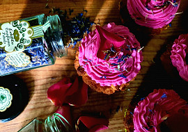 Jarní barevný low carb cupcake (Hotové cupcakes )
