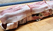 Vepřová panenka se sýrem a šťouchanými bramborami