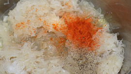 Polévka z kyselého zelí