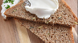 Podmáslový chléb s dýňovým semínkem