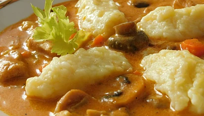 Vepřová plec se zeleninou na smetaně