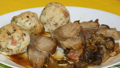 Kančí na šalvěji se žampiony