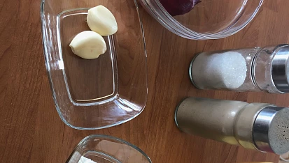 Salát z červené řepy s balkánským sýrem
