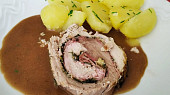 Vepřová roláda s bylinkami a česnekem (Vepřová roláda s bylinkami a česnekem)