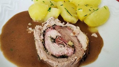 Vepřová roláda s bylinkami a česnekem, Vepřová roláda s bylinkami a česnekem