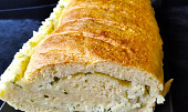 Chlebíček se sýrovou náplní s bylinkami (Chlebíček se sýrovou náplní s bylinkami)