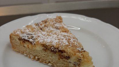 Drobenkový koláč s tvarohem a ovocem