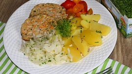 Krůtí sekaná s červenou čočkou, mrkví a medvědím česnekem