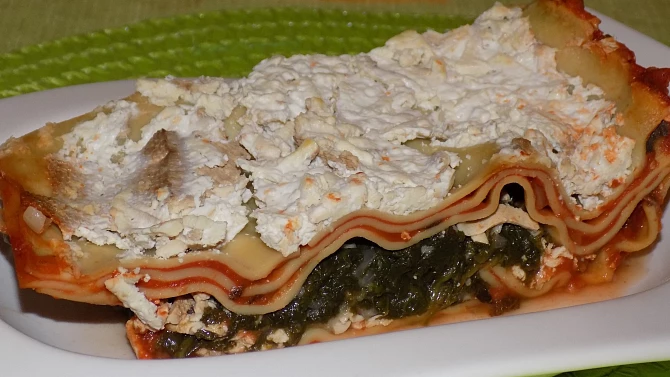 Špenátovo-rajčatové lasagne