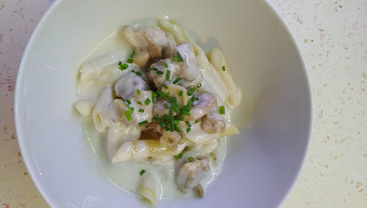 Penne s kuřecím masem a omáčkou z gorgonzoly