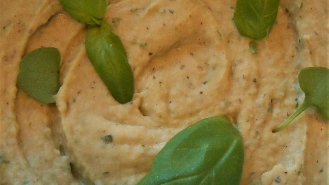 Fazolový hummus s bazalkou  (Dělená strava podle LK - Kytičky)