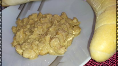 Kuřecí prsa na smetaně a cibuli