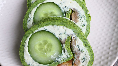 Špenátová roláda s uzeným lososem-low carb