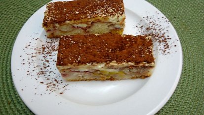 Hrníčková buchta s ovocem a krémem za studena