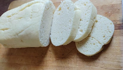 Kynuté knedlíky z domácí pekárny, houskový knedlík z pekárny
