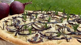 Cibulová focaccia