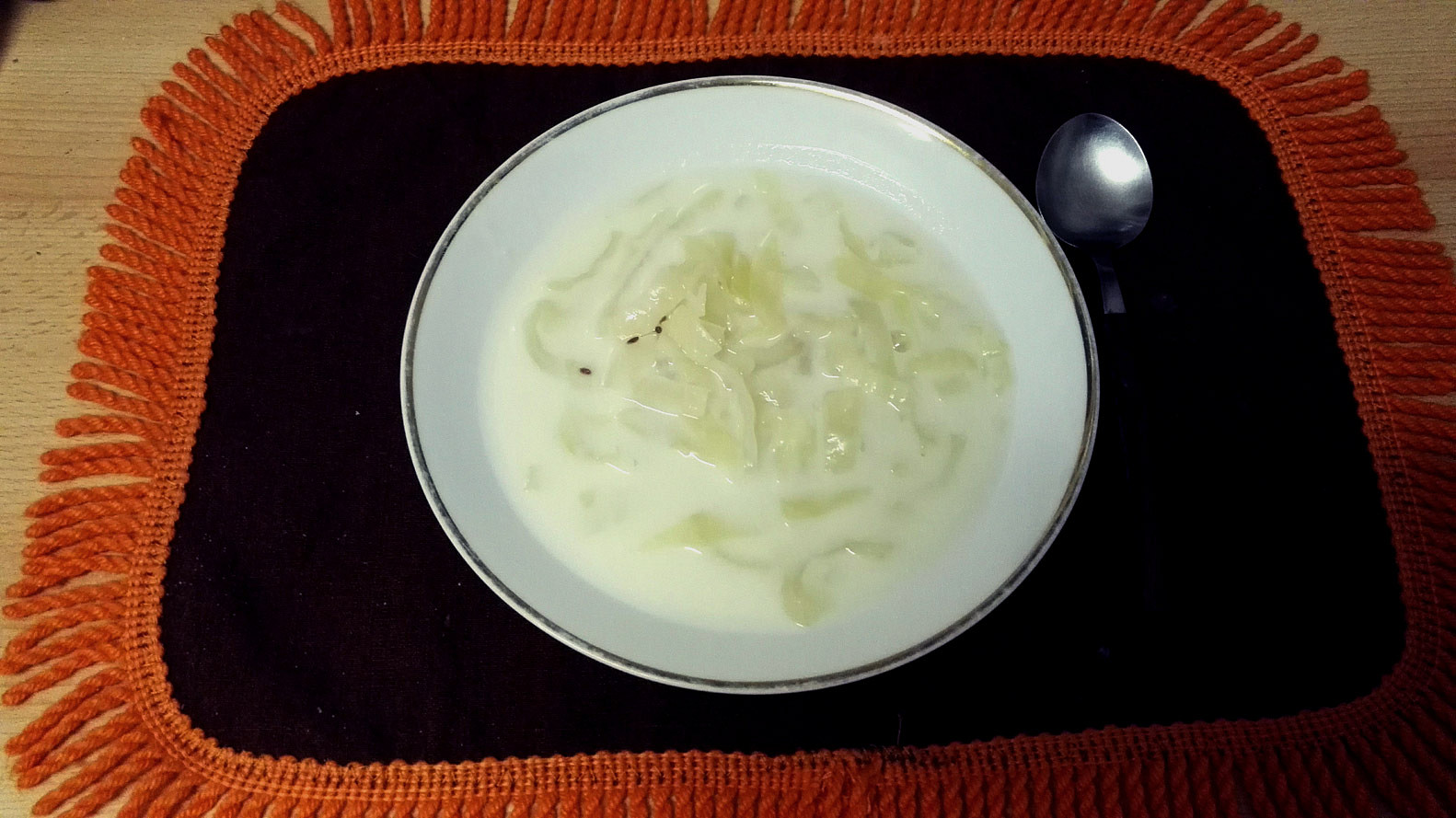 Zelná bílá polévka