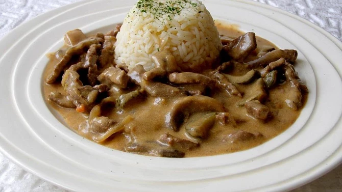 Hovězí Stroganov se žampiony, Hovězí Stroganov se žampiony