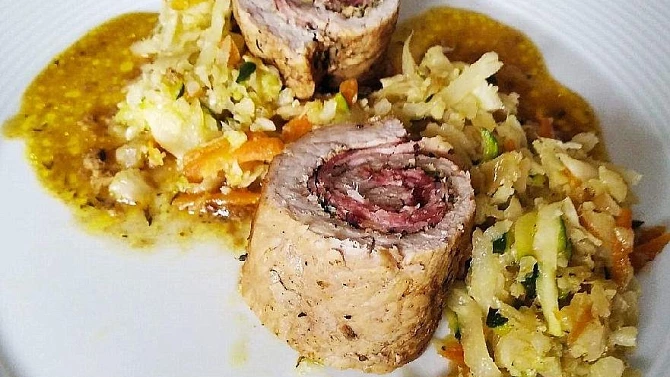 Vepřové závitky s restovanou zeleninou, Vepřové závitky s restovanou zeleninou