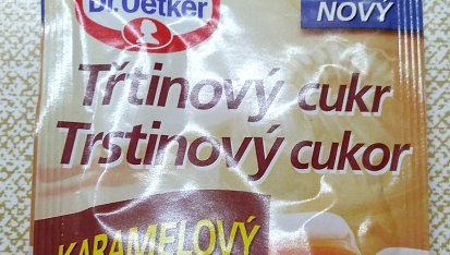 Karamelový koláč s tvarohem, Třtinový cukr - karamelový
