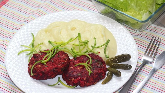 Řepné karbanátky (bez vajec)
