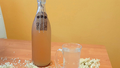 Bezinkový sirup podle babičky