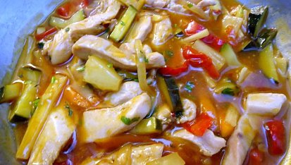 Kuřecí maso ve sladké chilli omáčce