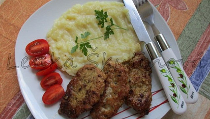 Smažená panenka v cizrnové směsi