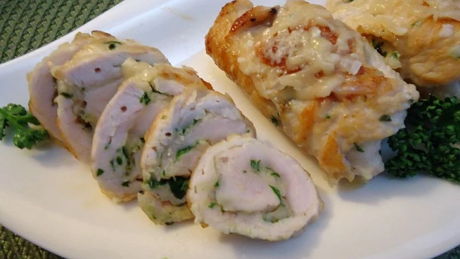 Krůtí závitky s pecorinem nebo parmezánem