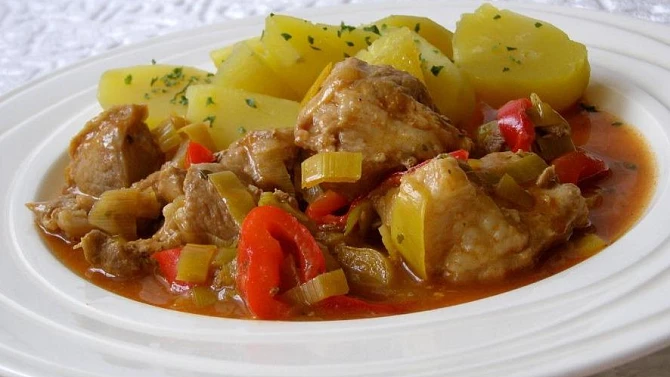 Vepřové maso na paprikách a pórku, Vepřové maso na paprikách a pórku