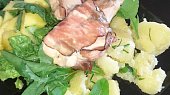 Kuřecí balíčky s bylinkami ve slanině s javorovou glazurou