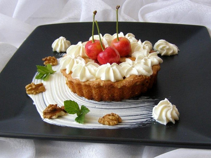 Piškotový koláček s třešněmi a tvarohem, Piškotový koláček s třešněmi a tvarohem