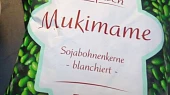 Špenátový salát s fazolkami, boby a zázvorovým dresinkem