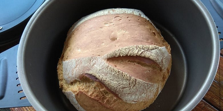 Základní chleba z remosky