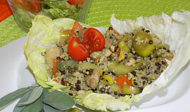 Zeleninový salát s masem, čočkou a kuskusem