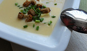 Chřestová polévka s krutony