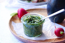 pažitkové pesto