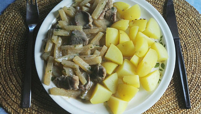 Vepřové na kedlubnách podle mojí babičky (a starých hospodských receptur)