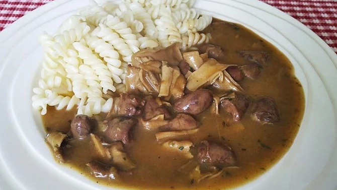 Kuřecí srdíčka se sušenými houbami, Kuřecí srdíčka se sušenými houbami